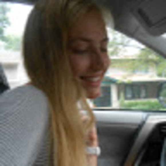 Meet your Posher, Jess - Picture 1 of 1